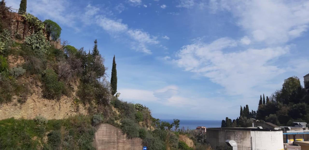 Il Piccolo Diavolo Apartment Taormina Exterior photo
